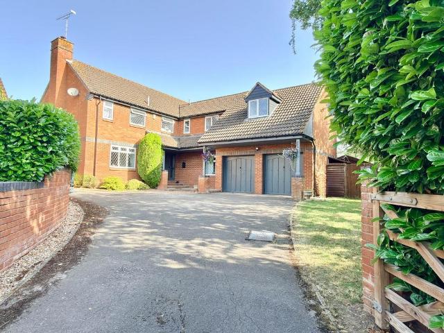 House for sale in Pamington, Gloucestershire