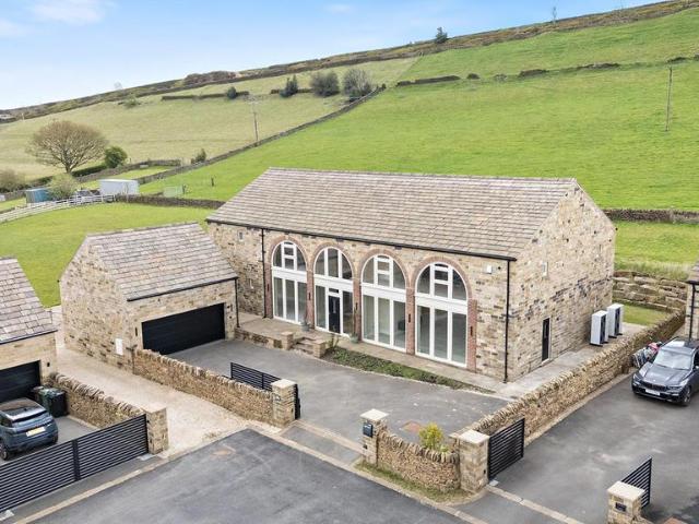 House for sale in Holme Valley, Holmfirth
