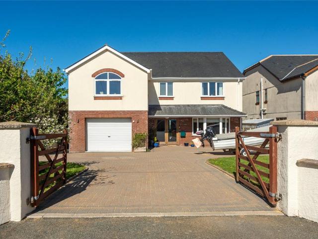 House for sale in Llanfaelog, Wales