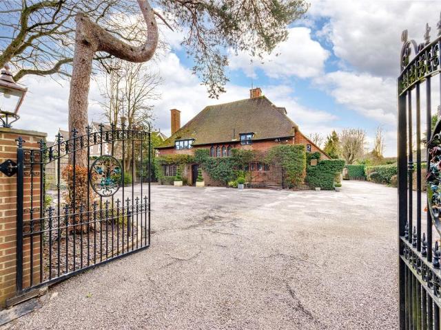 House for sale in Radlett, Hertfordshire