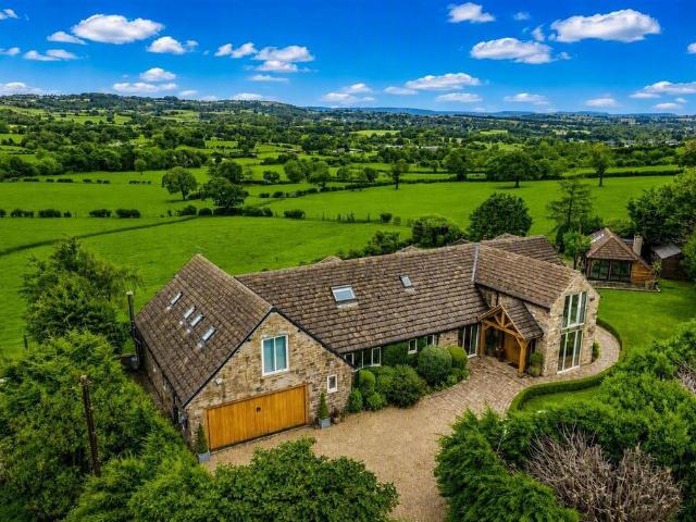 House for sale in Shelley, Lower Cumberworth