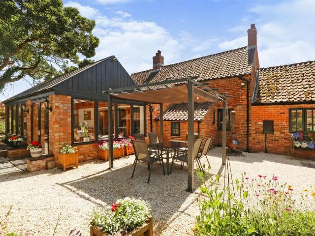 House for sale in Costhorpe, East Midlands