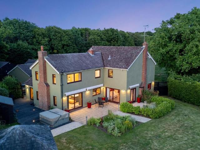 House for sale in Duton Hill, Essex
