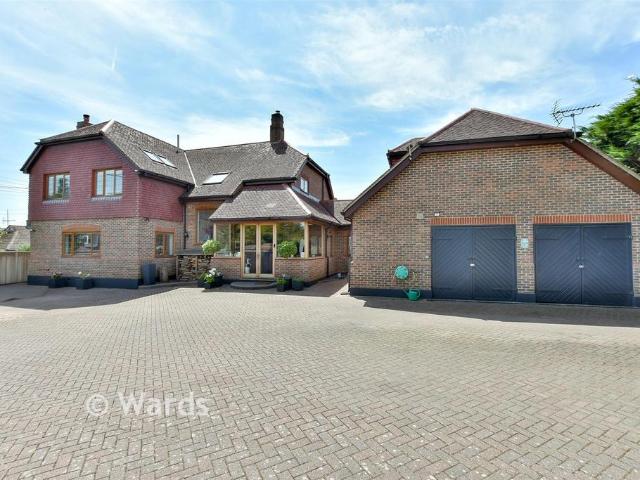 House for sale in Cliffe Woods
