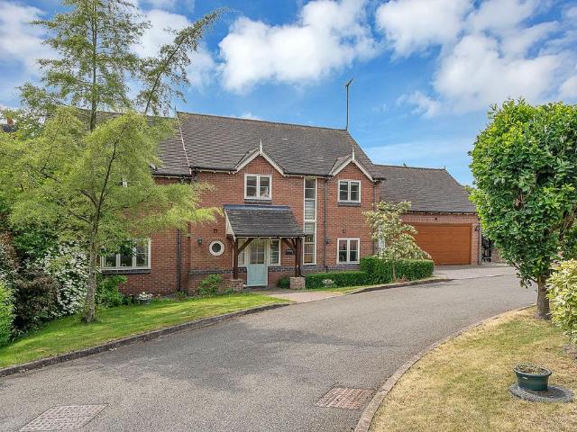 House for sale in Elmfield, Leicestershire