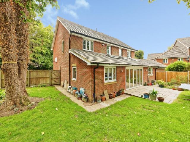 House for sale in The Bridge, Kent