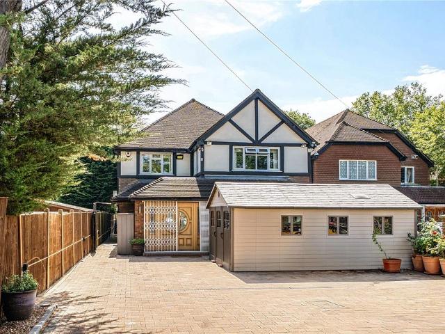 House for sale in Northwood, Greater London