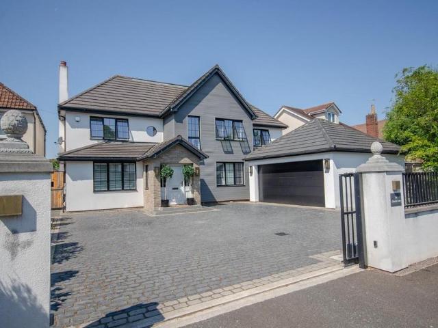 House for sale in Downend, South Gloucestershire