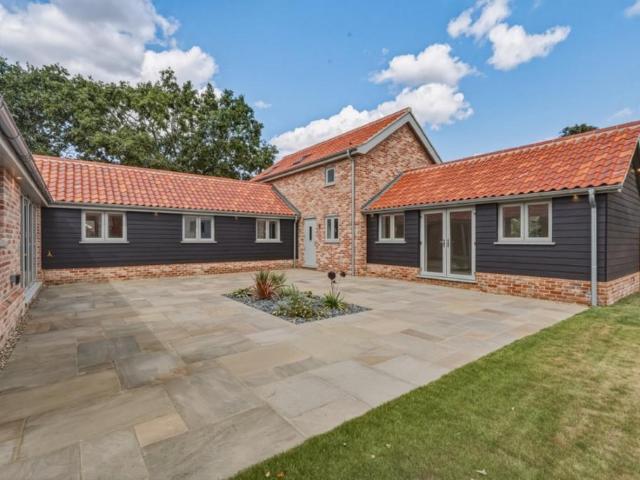 House for sale in Eastbridge, Suffolk