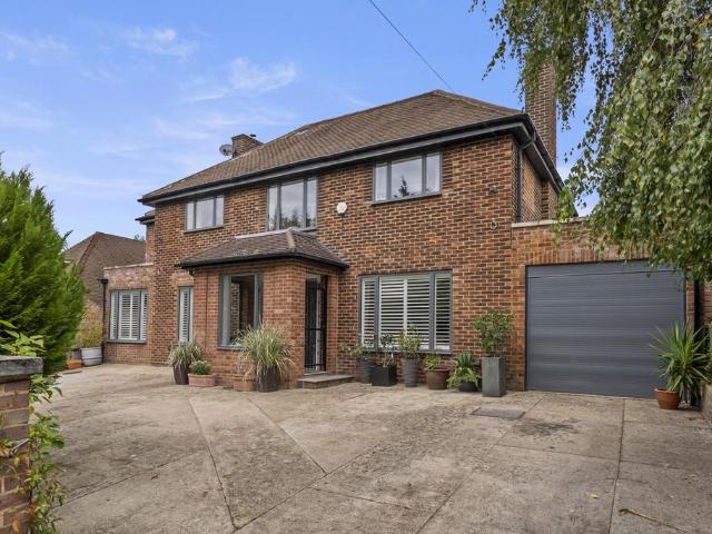 House for sale in London Borough of Croydon, Upper Norwood