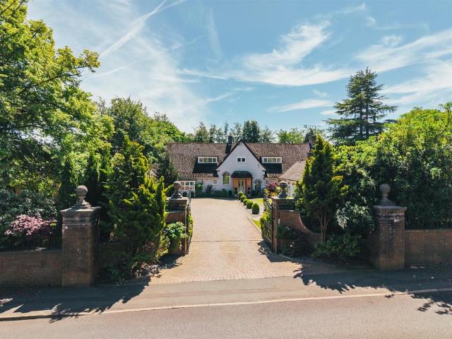 House for sale in Dore, South Yorkshire