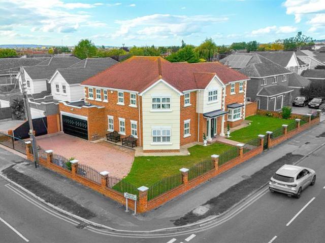 House for sale in Canvey Island