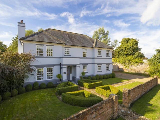 House for sale in Oad Street, Kent