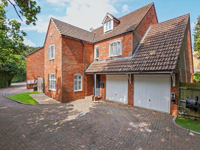 House for sale in Frindsbury