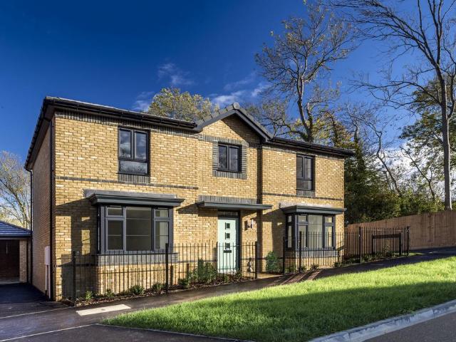 House for sale in Harbledown, The Bridge