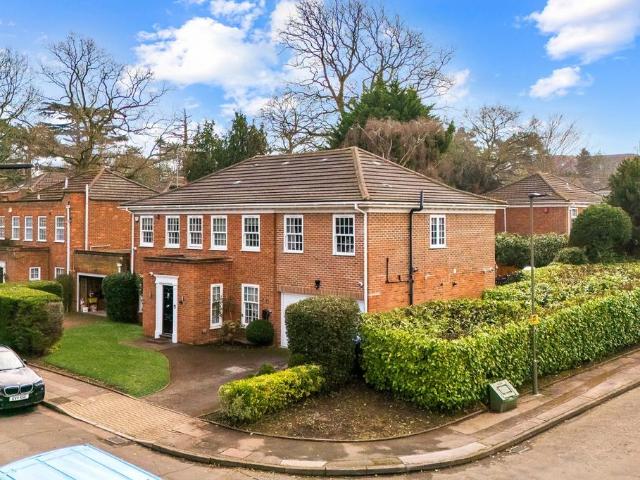 House for sale in Chislehurst, Greater London