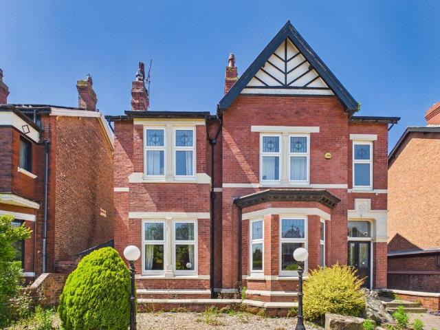 House for sale in Meols Cop, Southport