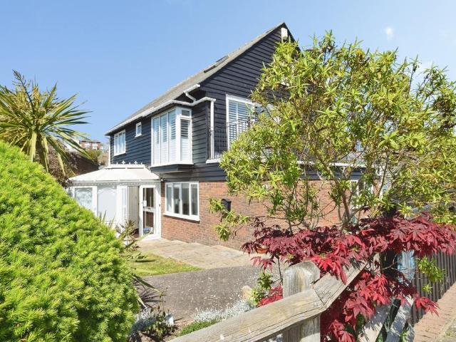 House for sale in Heathlands, East Sussex