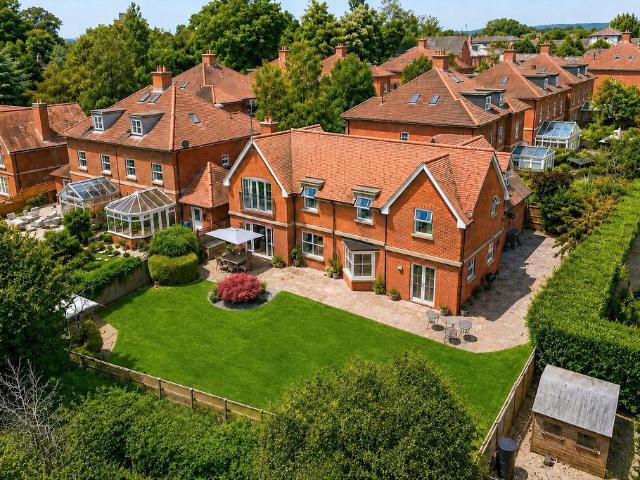 House for sale in Berrick Salome, Oxfordshire