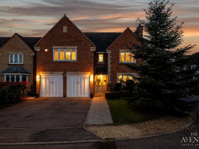 House for sale in Rushden