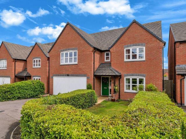 House for sale in Elmfield, Leicestershire
