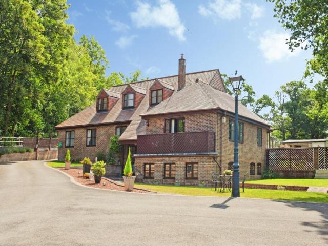 House for sale in Ashurst Bridge, Hampshire