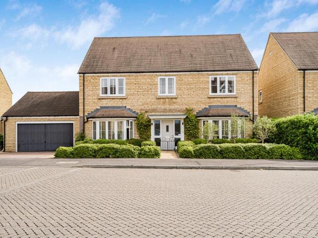 House for sale in Long Hanborough, West Oxfordshire