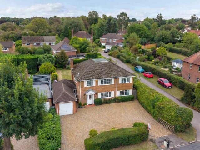 House for sale in Chepping Wycombe, Tylers Green