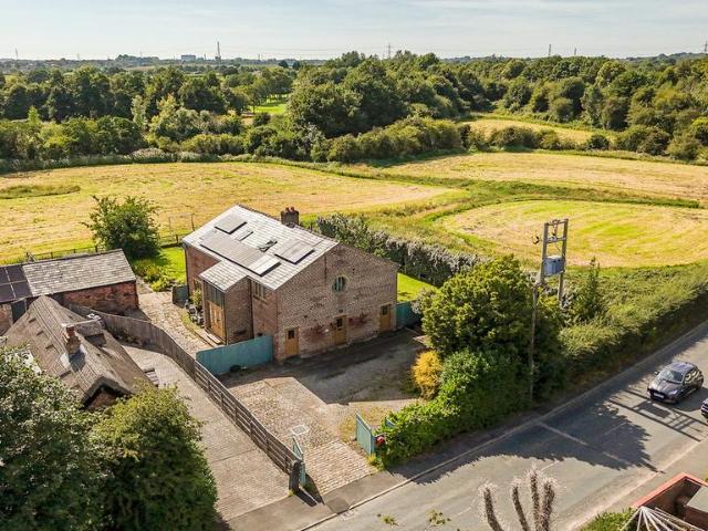 House for sale in Lea, Higher Bartle