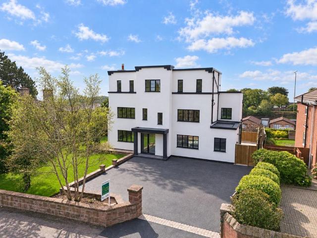 House for sale in Heswall, Liverpool City Region