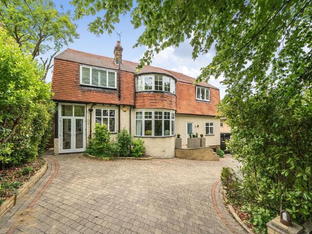 House for sale in London Borough of Croydon, Purley