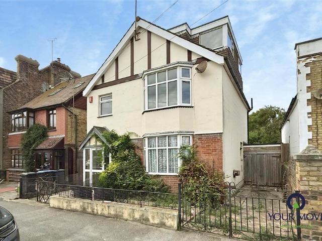 House for sale in Chilton, Acol