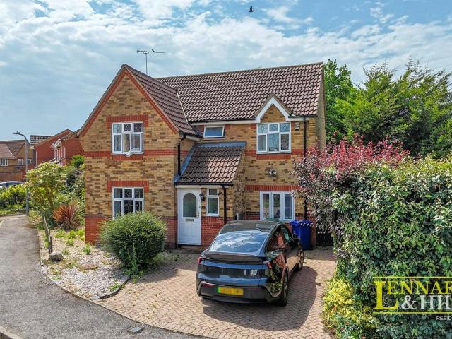 House for sale in The Bonners, Stanford-le-hope