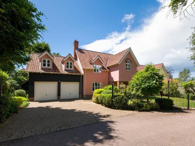 House for sale in Bedingfield, Suffolk