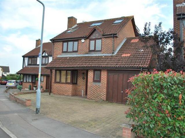 House for sale in Fairlop, Greater London