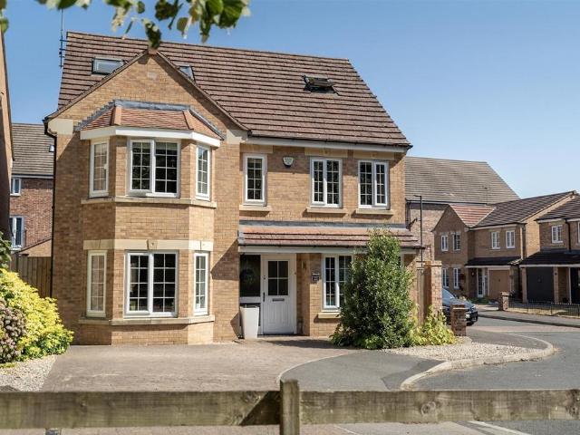 House for sale in High Field, York