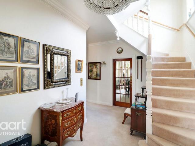House for sale in New Southgate, Greater London