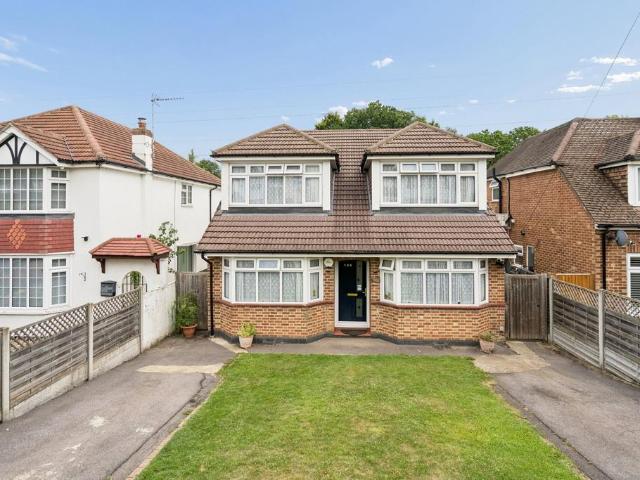 House for sale in Watford Rural, Batchworth