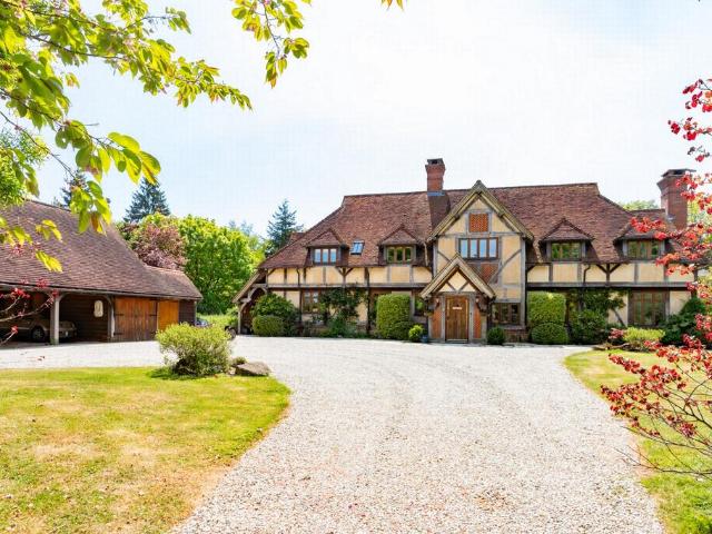 House for sale in Folkestone, Kent