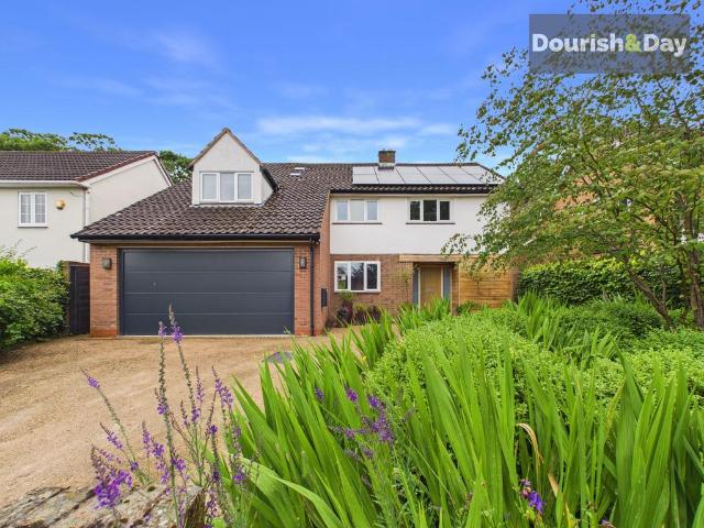 House for sale in Baswich, Staffordshire