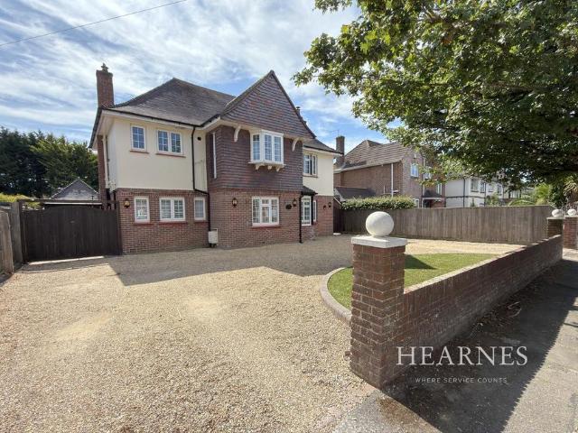 House for sale in Talbot Village, Bournemouth