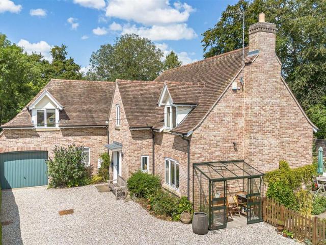 House for sale in Cardinal's Green, Arrington