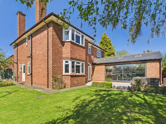 House for sale in Long Buckby, Northamptonshire