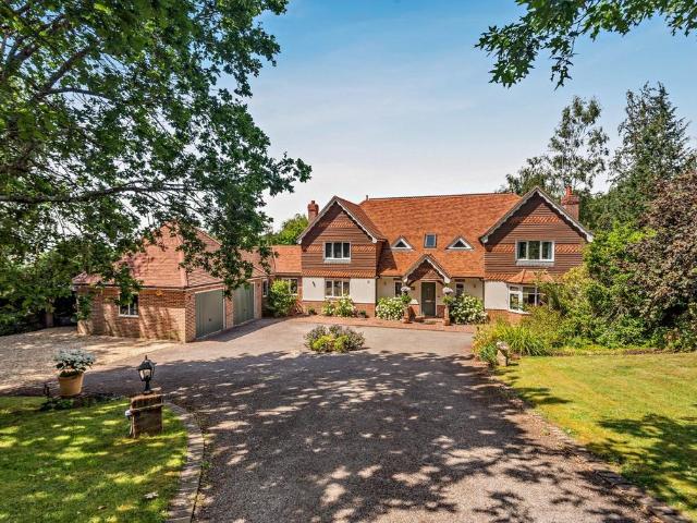 House for sale in Ashmore Green, West Berkshire