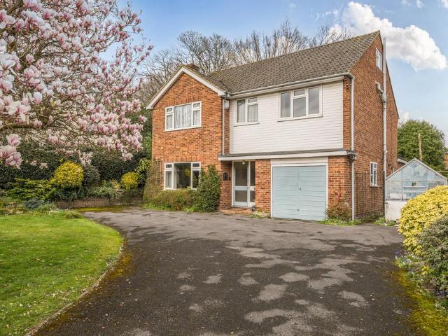 House for sale in Farnborough, Hampshire
