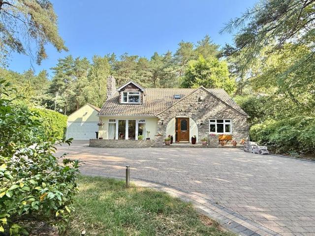House for sale in St Ives, East Dorset