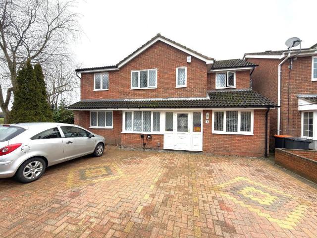 House for sale in Woodside Estate, Houghton Regis