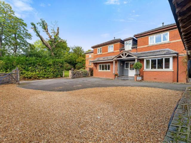 House for sale in The Villas, Macclesfield