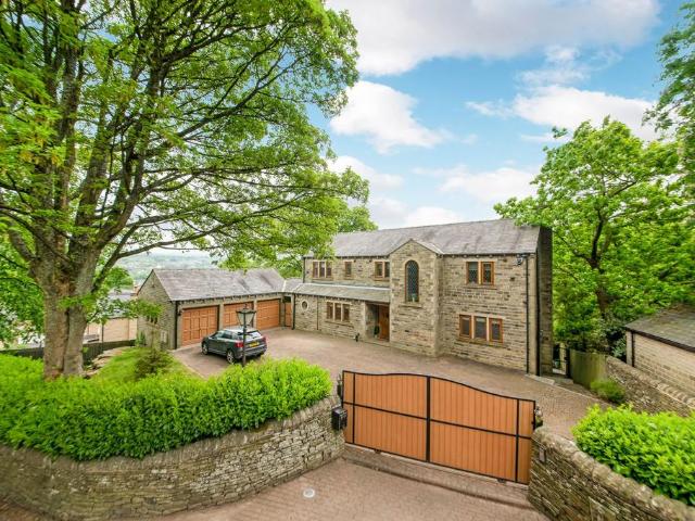 House for sale in Holme Valley, Holmfirth