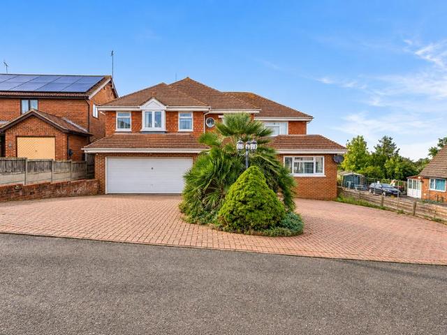 House for sale in The Bridge, Kent